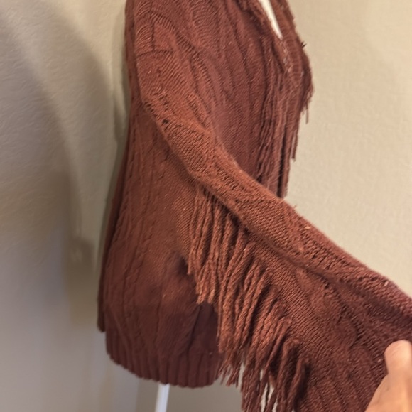 American Eagle Brown Fringe Oversized Cable Knit Cardigan - Picture 3 of 4